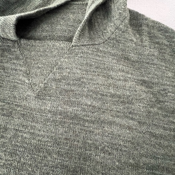 PAKA - Men's Green Hooded Sweater - Picture 5 of 9